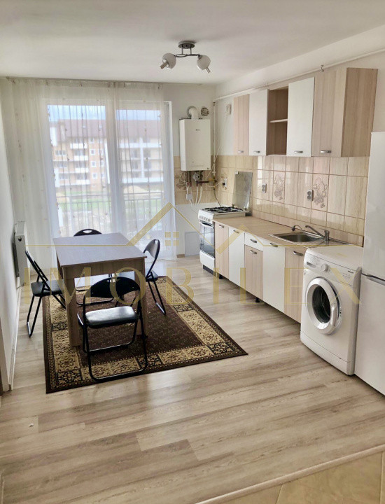 Apartament spațios 2 camere decomandate, zona Porii