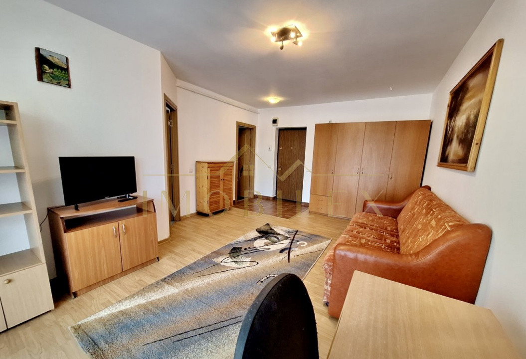 Apartament decomandat, etaj1, zona Florilor/Cetatii 