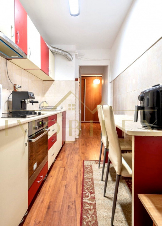 Apartament 3 camere, decomandat, zona Manastur