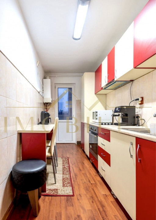 Apartament 3 camere, decomandat, zona Manastur