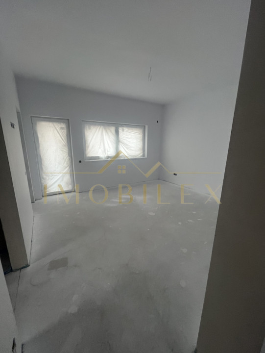 Casă tip Duplex de 130 mp + 100 mp teren cu 2 locuri de parcar zona Tineretului 