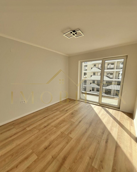Apartament 3 camere, FINISAT NOU, bloc nou, Eroilor 