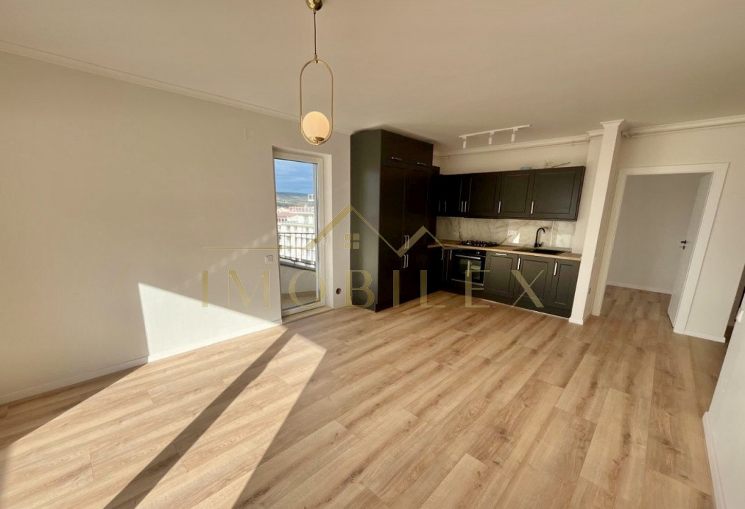 Apartament 3 camere, FINISAT NOU, bloc nou, Eroilor 