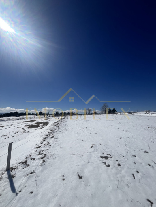 De vânzare Teren în Mărișel cu suprafața de 2500 mp