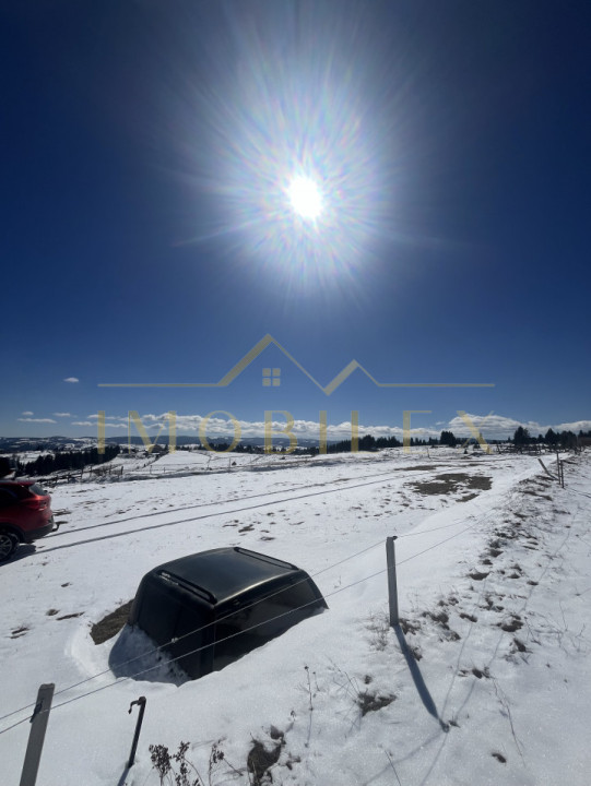 De vânzare Teren în Mărișel cu suprafața de 2500 mp