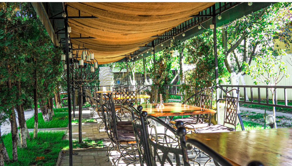 Comision 0% Pensiune 850mp, 13 camere, teren 1200mp, zona Grigorescu 