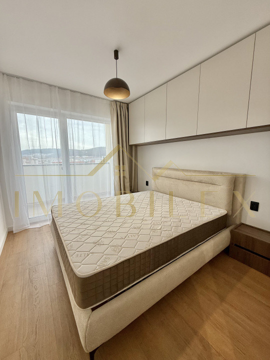 Apartament 2 camere, mobilat nou, ansamblu nou zona Eroilor 