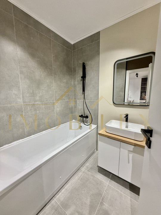 Apartament 2 camere, mobilat nou, ansamblu nou zona Eroilor 