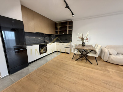 Apartament 2 camere, mobilat nou, ansamblu nou zona Eroilor 