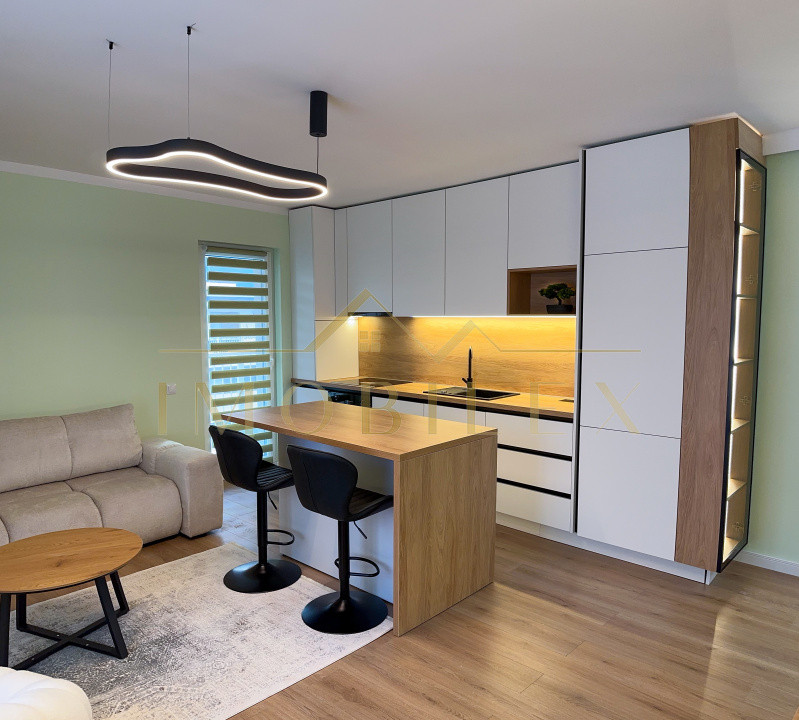 Apartament 3 camere, 60mp, mobilat LUX, terasă 28mp, zona Eroilor