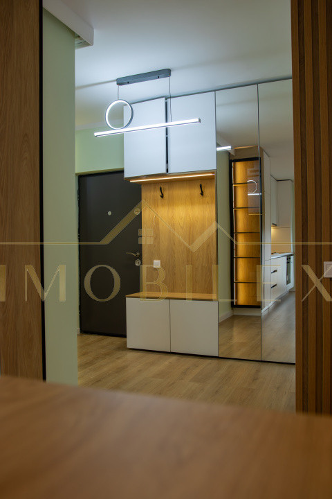 Apartament 3 camere, 60mp, mobilat LUX, terasă 28mp, zona Eroilor