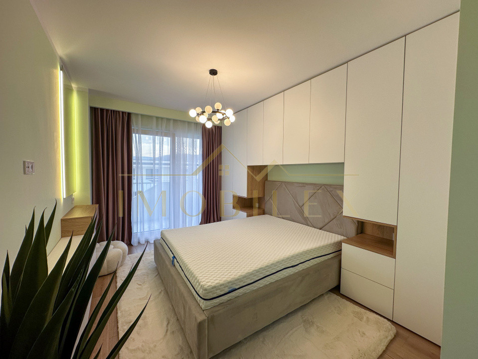 Apartament 3 camere, 60mp, mobilat LUX, terasă 28mp, zona Eroilor