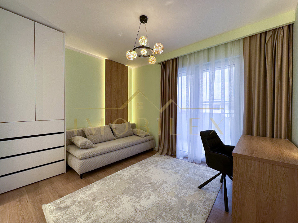 Apartament 3 camere, 60mp, mobilat LUX, terasă 28mp, zona Eroilor