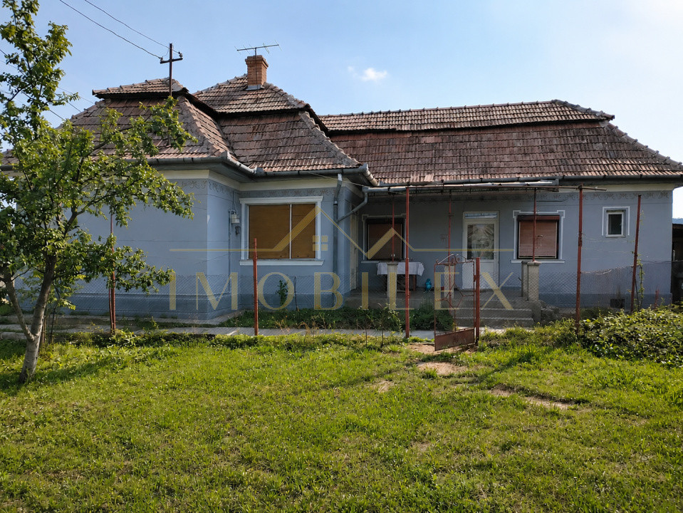 Casă individuală, teren 650 mp, zona Luna, jud Cluj