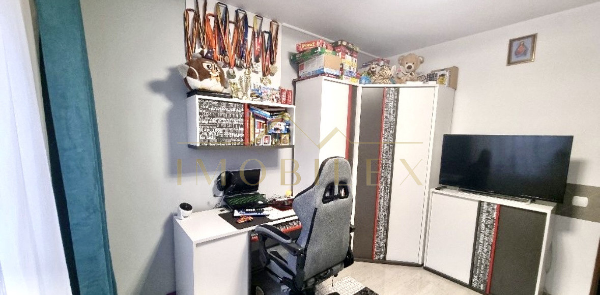 Apartament 3 camere, decomandate, zona Manastur