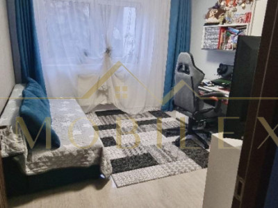 Apartament 3 camere, decomandate, zona Manastur