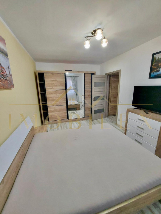 Apartament 3 camere de inchiriat, mobilat, parcare, zona Eroilor