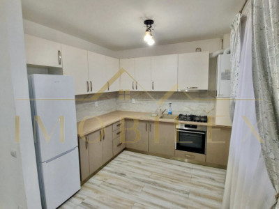 Apartament 3 camere de inchiriat, mobilat, parcare, zona Eroilor