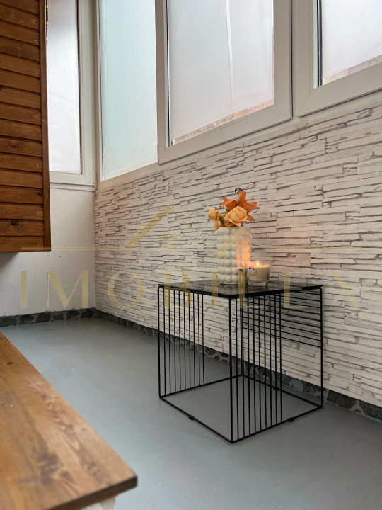 Apartament 2 camere, mobilat, zona centrala Eroilor 