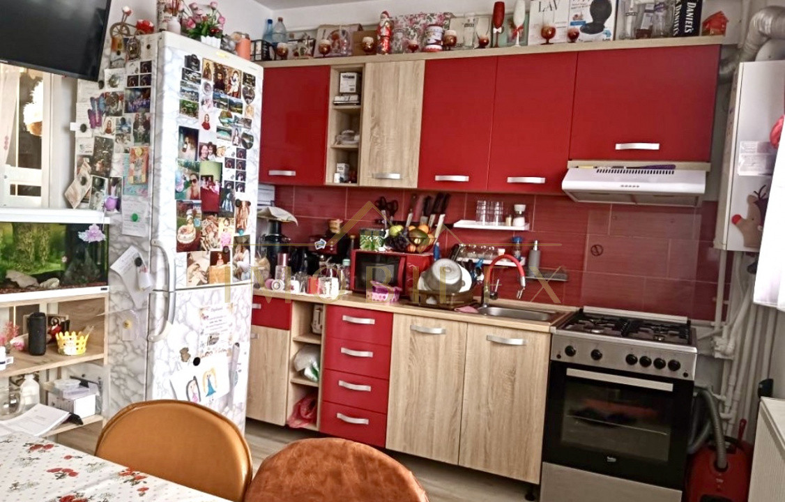 Apartament 2 camere, decomandate, zona Eroilor