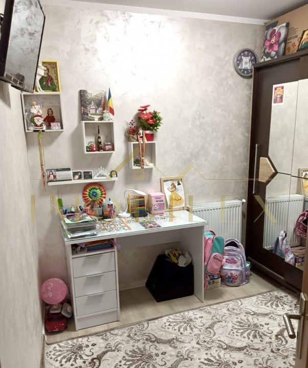 Apartament 2 camere, decomandate, zona Eroilor