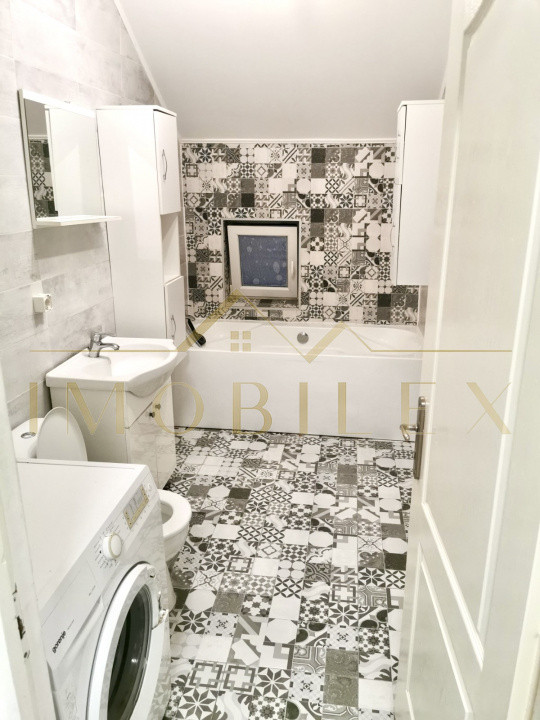 Apartament 2 camere, decomandate, zona Florilor