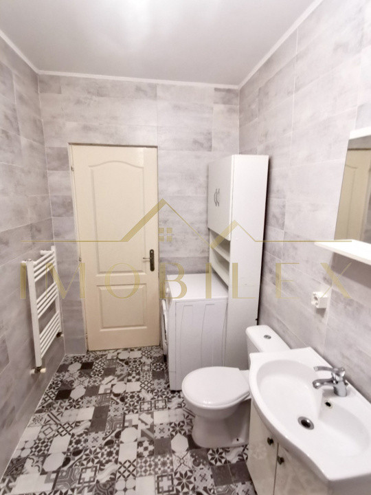 Apartament 2 camere, decomandate, zona Florilor