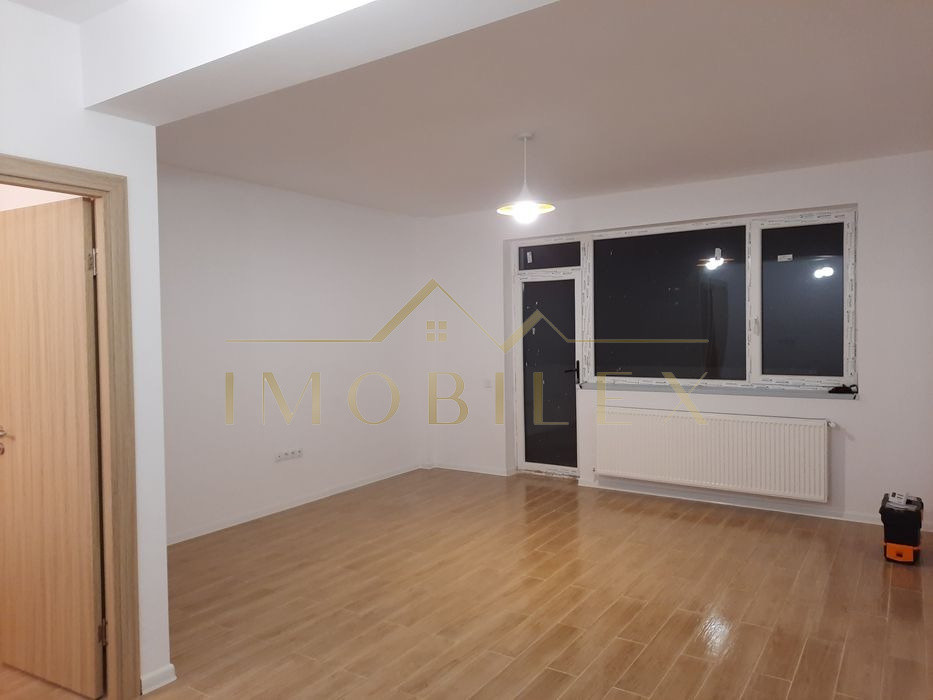 Spațiu comercial 52 mp, finisat nou, zona Urușagului 