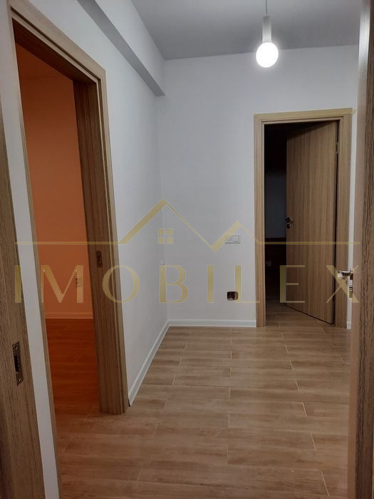 Spațiu comercial 52 mp, finisat nou, zona Urușagului 