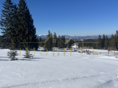 Teren intravilan 800 mp cu PUZ ,Certificat de urbanism la 200m de pârtia de schi