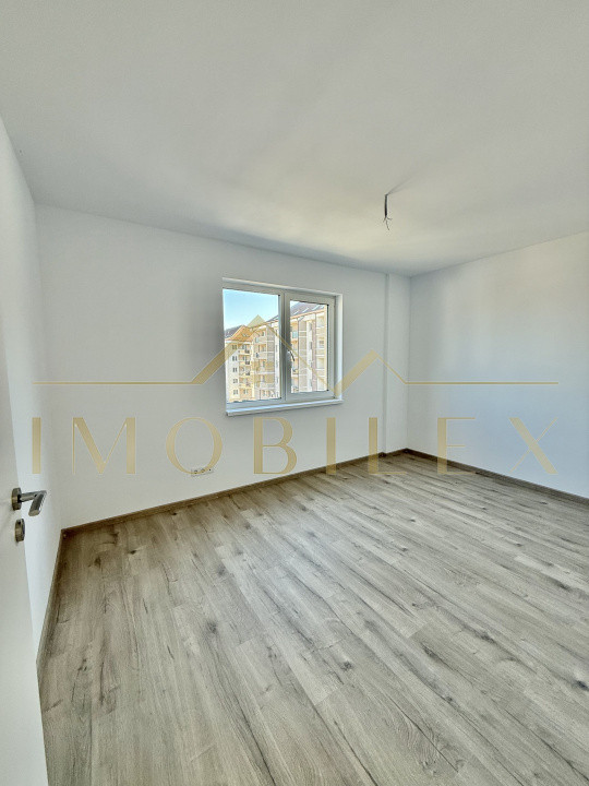 Apartament 3 camere, 2 băi, FINISAT NOU, bloc nou, zona Teilor