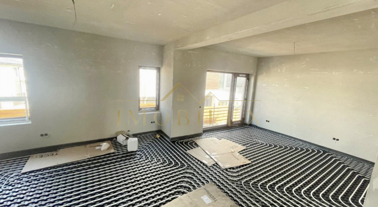 Casa tip duplex, 140mp, 4 camere, 3 băi, zona Vivo