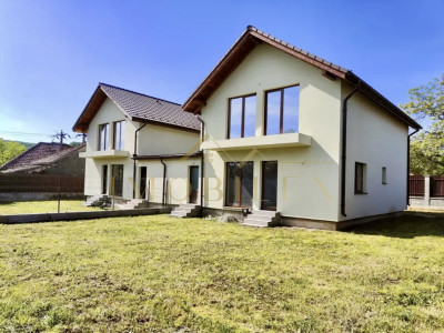 Casa tip duplex 4 camere, teren 380mp, Gilau