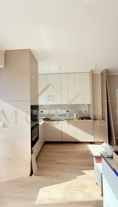 Apartament 2 camere, LUX, bloc nou, zona Vivo