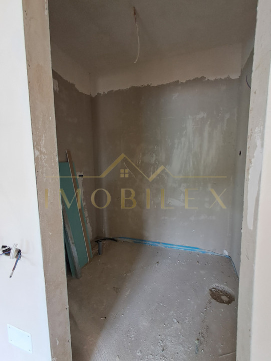 Penthouse 73mp, semifinisat, terasă 88 mp, bloc nou, Eroilor 