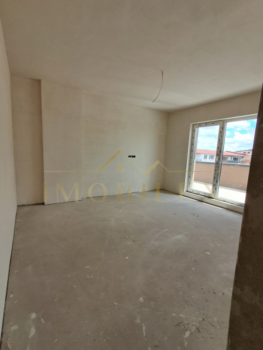 Penthouse 73mp, semifinisat, terasă 88 mp, bloc nou, Eroilor 