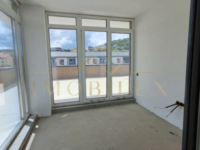 Penthouse 73mp, semifinisat, terasă 88 mp, bloc nou, Eroilor 