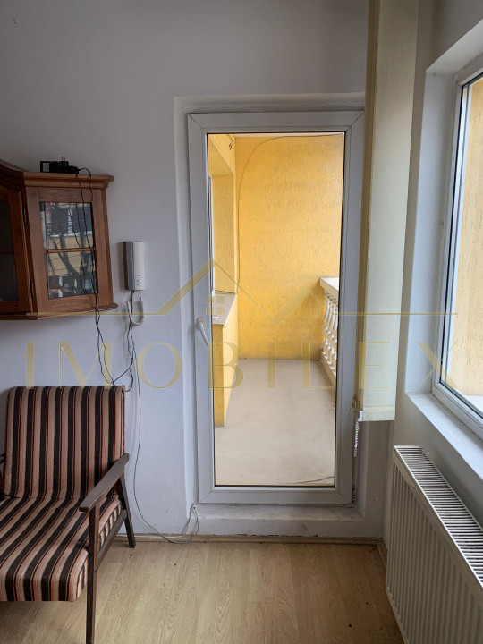 Casa individuală cu 6 camere cu teren de 800 mp în Gheorgheni zona Hermes