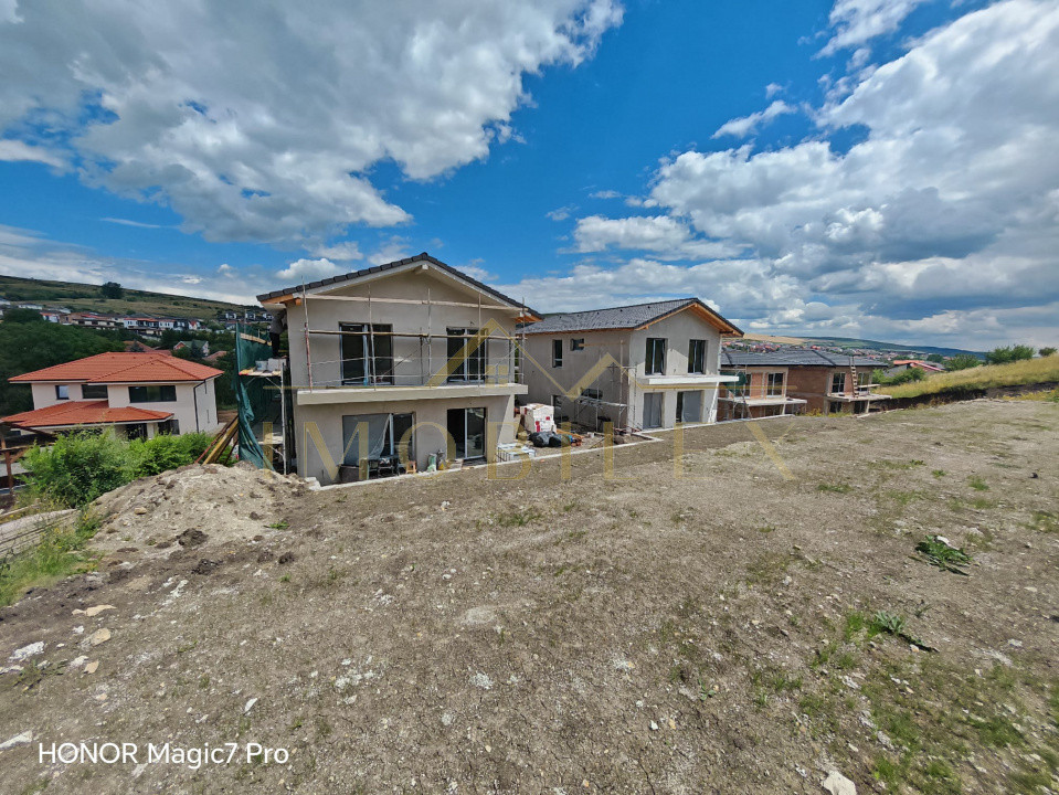 Casa individuala premium,220 mp ,teren 550 mp ,terase generoase NOU