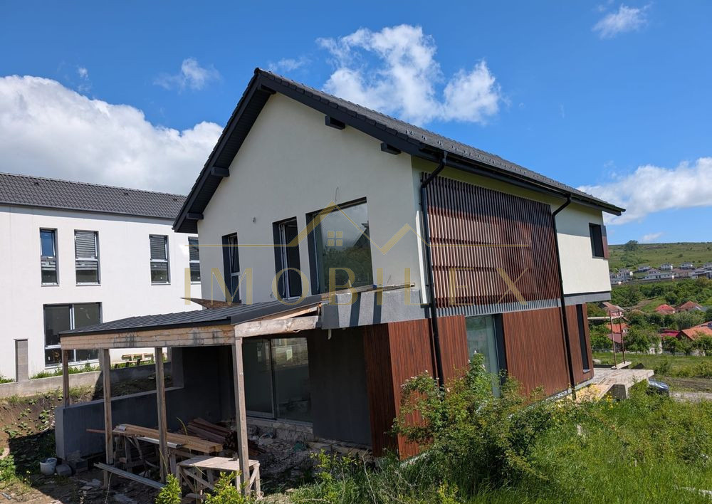 Casa cu vedere panoramica ,teren 700mp