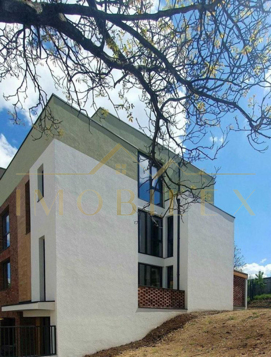 Vila modernă cu terase panoramice 240 mp