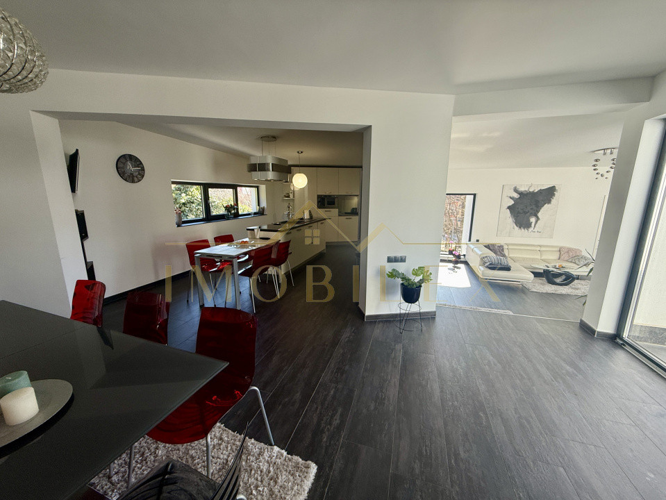 Casă tip vilă exclusivistă, 5 camere, piscina, Florești 