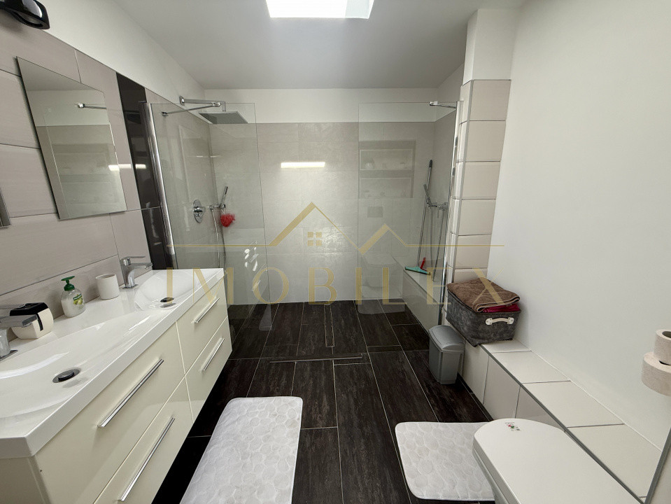 Casă tip vilă exclusivistă, 5 camere, piscina, Florești 