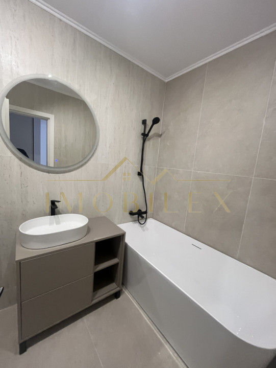 Apartament 3 Camere LUX, terasa 21 mp terasă, bloc nou, zona Eroilor