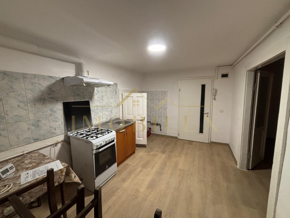Apartament zona CENTRALA perfect pentru investitie /inchiriere,zona facultati