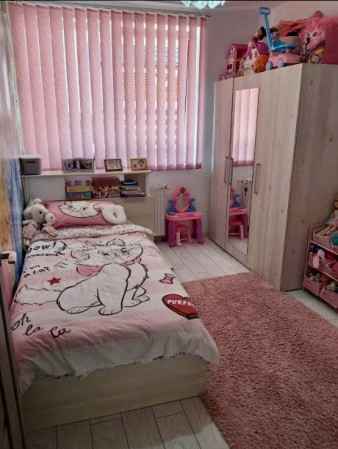 Apartament 3 camere, mobilat, zona Urusagului 