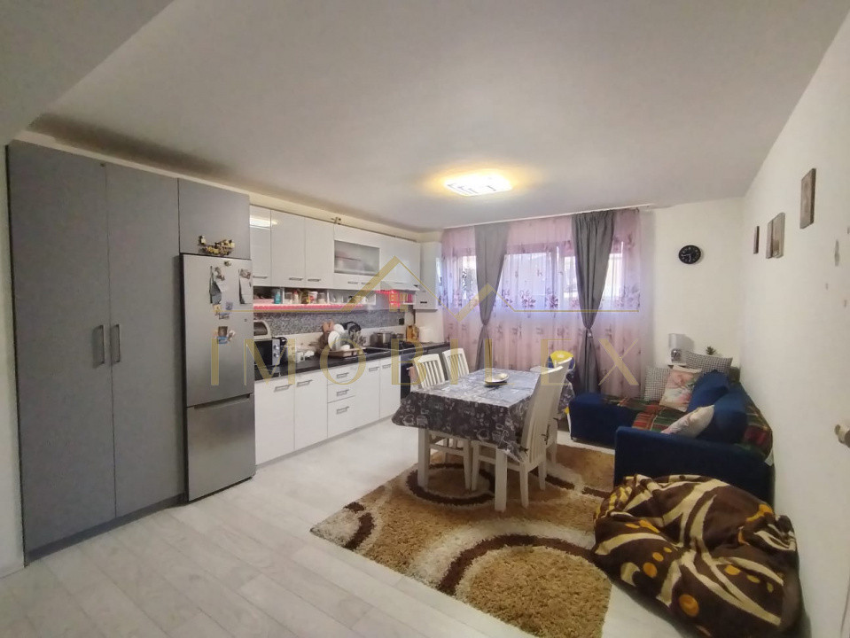 Apartament 3 camere, mobilat, zona Stejarului 
