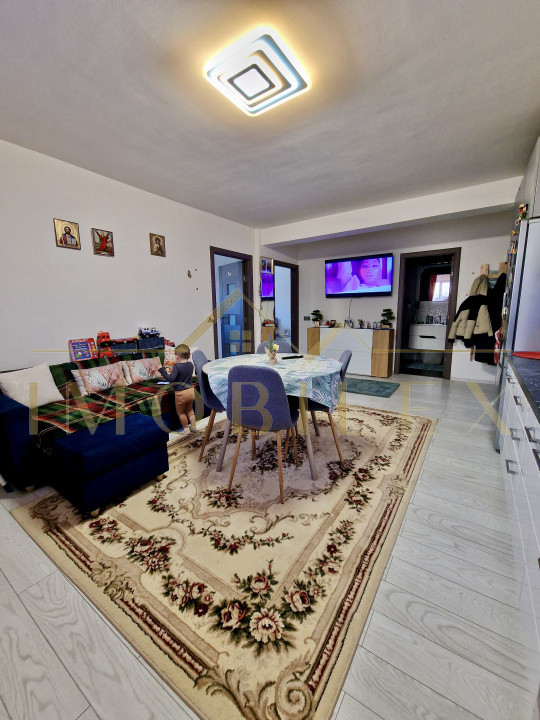 Apartament 3 camere, mobilat, zona Stejarului 