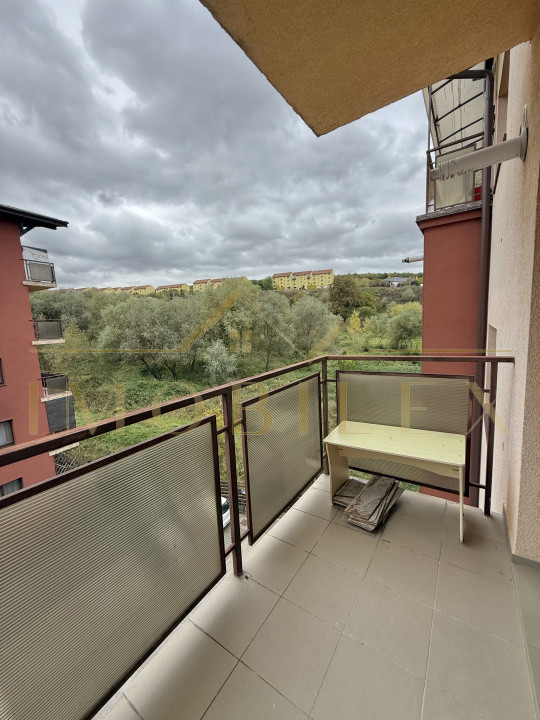 Apartament 2 camere de închiriat, mobilat, parcare, zona Stejarului