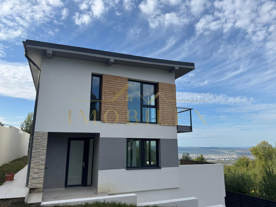 ULTIMA UNITATE ,casa tip duplex panorama asupra Clujului